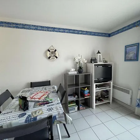 Maison 3 Pieces A 400m De La Plage, Avec Terrasse Et Parking - Hilaire De Riez - Fr-1-224c-224 *