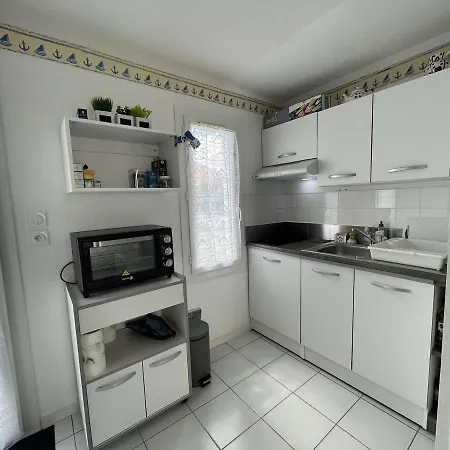 Maison 3 Pieces A 400m De La Plage, Avec Terrasse Et Parking - Hilaire De Riez - Fr-1-224c-224