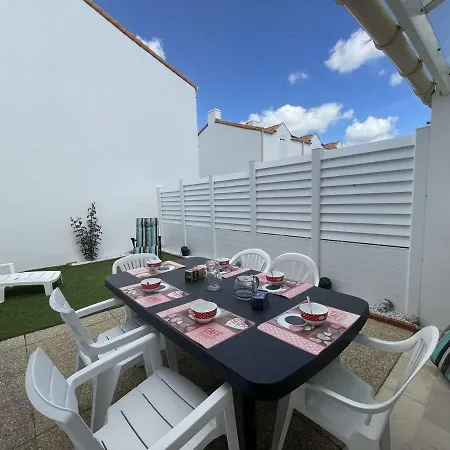 Maison 3 Pieces A 400m De La Plage, Avec Terrasse Et Parking - Hilaire De Riez - Fr-1-224c-224 * Saint-Hilaire-de-Riez